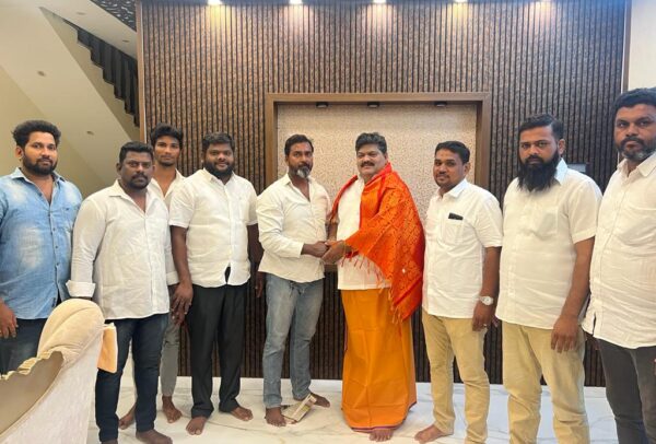 தலைமை செயர்குழு உருப்பினர் இரா, கருனாநிதி அவர்களை நேரில்  சந்தித்த போது
