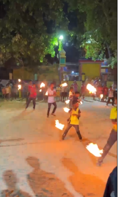 பாரம்பரிய தீ விளையாட்டு நிகழ்ச்சி